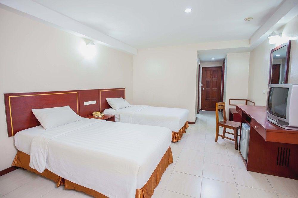 Eastiny Place Hotel Pattaya Exterior photo