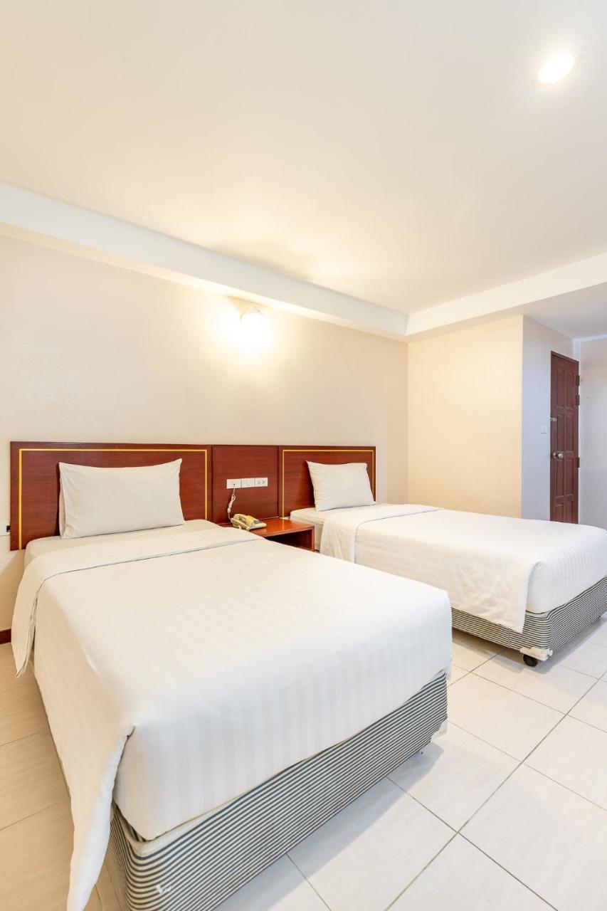 Eastiny Place Hotel Pattaya Exterior photo